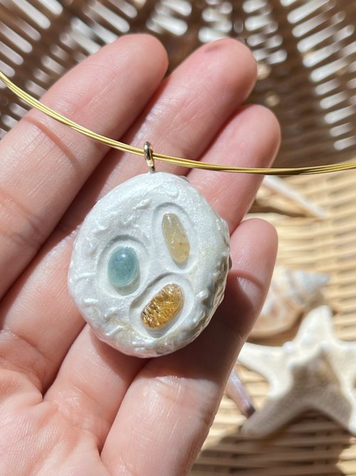 Natural flower amber, Wax, amber, resin fossil pendant, natural crystal ice  transparent - Shop cloud9crystal Necklaces - Pinkoi