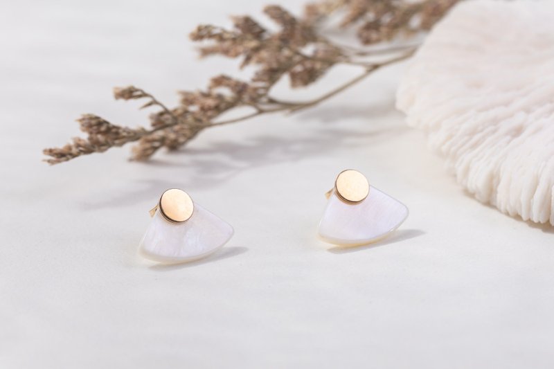 Zoaje GHANA earrings 耳環 14K注金 灰色淡水珍珠 - 耳環/耳夾/耳骨夾 - 其他金屬 金色