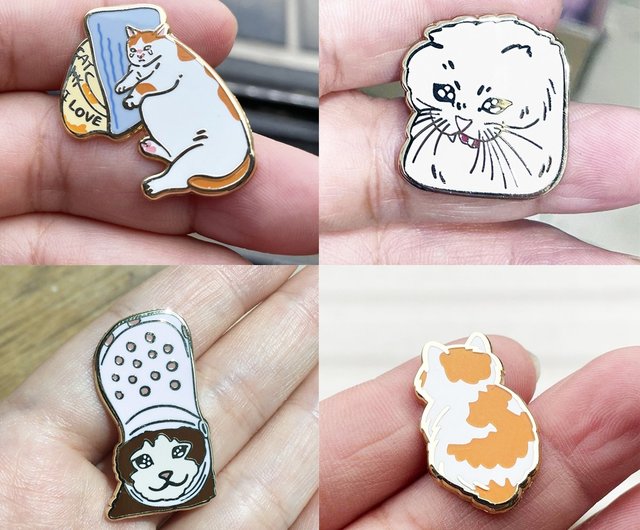 Sad Cat Croc | Pin