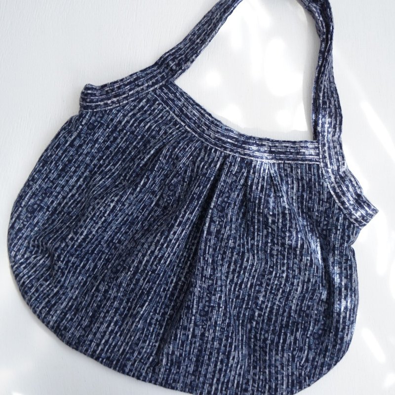 Ba-ba handmade Granny bag  No.GB20 - 手提包/手提袋 - 棉．麻 藍色