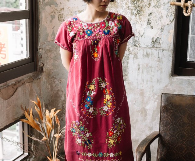 Hand embroidered mexican dresses best sale