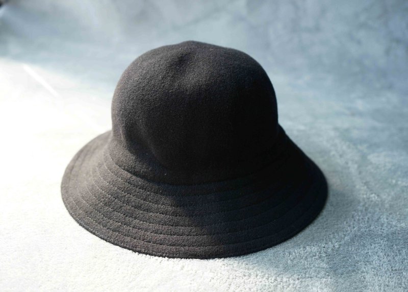 中性黑色羊毛圓禮帽 - 帽子 - 羊毛 黑色