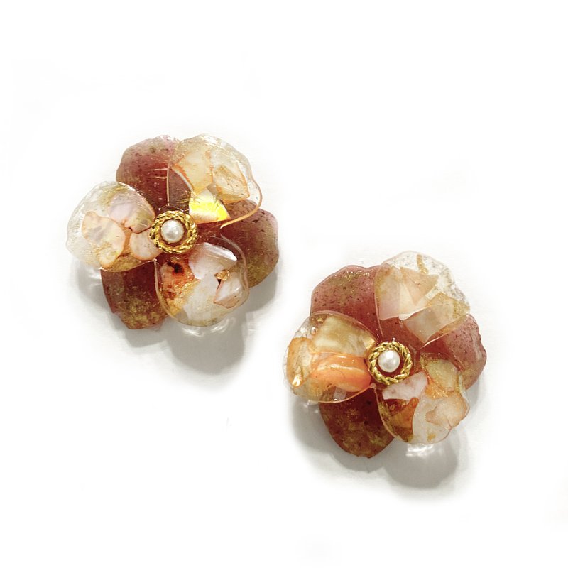 Japanese resin  Brown  flowers - ต่างหู - เรซิน สีนำ้ตาล