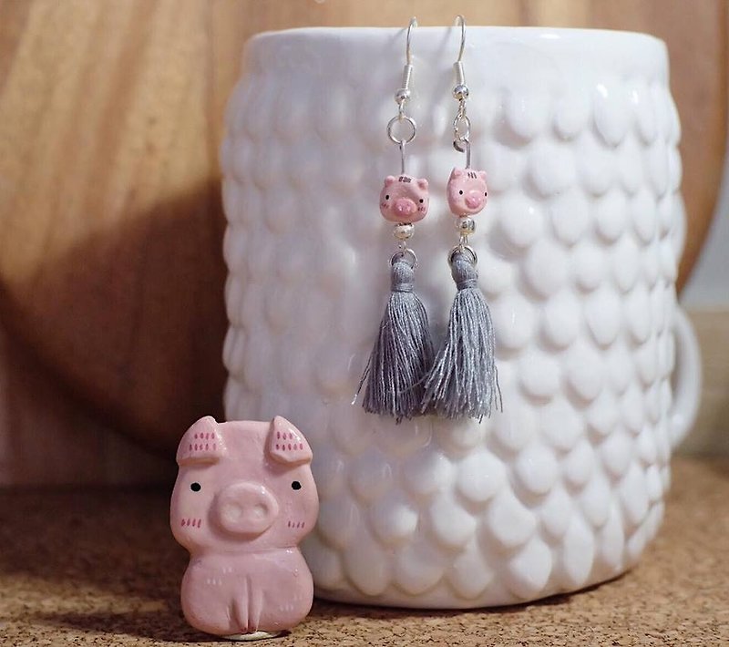 Pig set of earrings and brooch - Brooches - Clay Pink