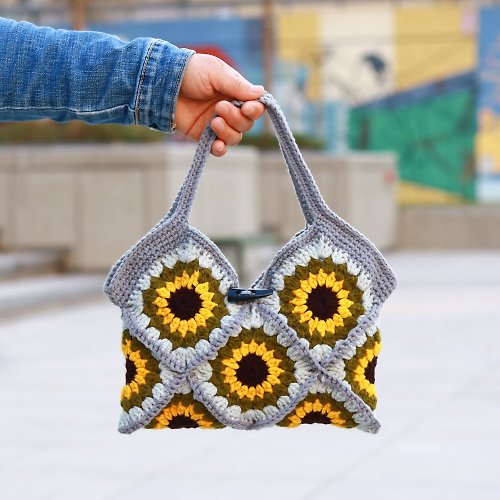 唧唧 zik² - 鉤織創意教室 織片拼貼鉤織手挽袋 - 太陽花