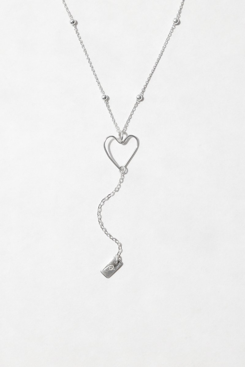 Lovers Name Tag Necklace 愛心字母小片片項鍊 - 項鍊 - 純銀 銀色