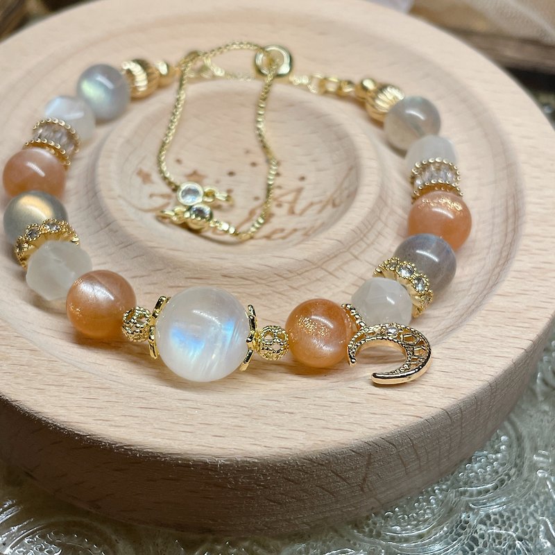 -Moon Feast- Crystal designs bracelets - Bracelets - Crystal Transparent