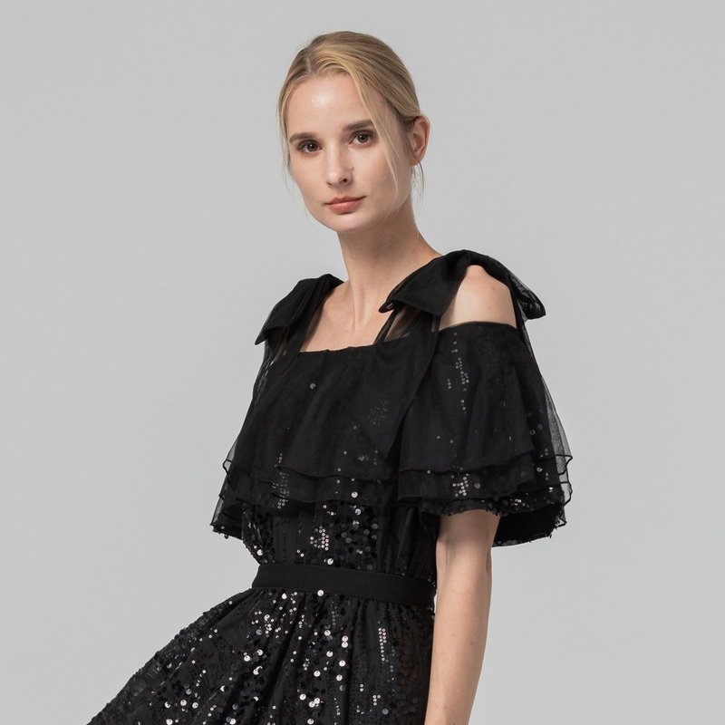 Ballet Dream off-the-shoulder top with black sequins - เสื้อผู้หญิง - เส้นใยสังเคราะห์ สีดำ