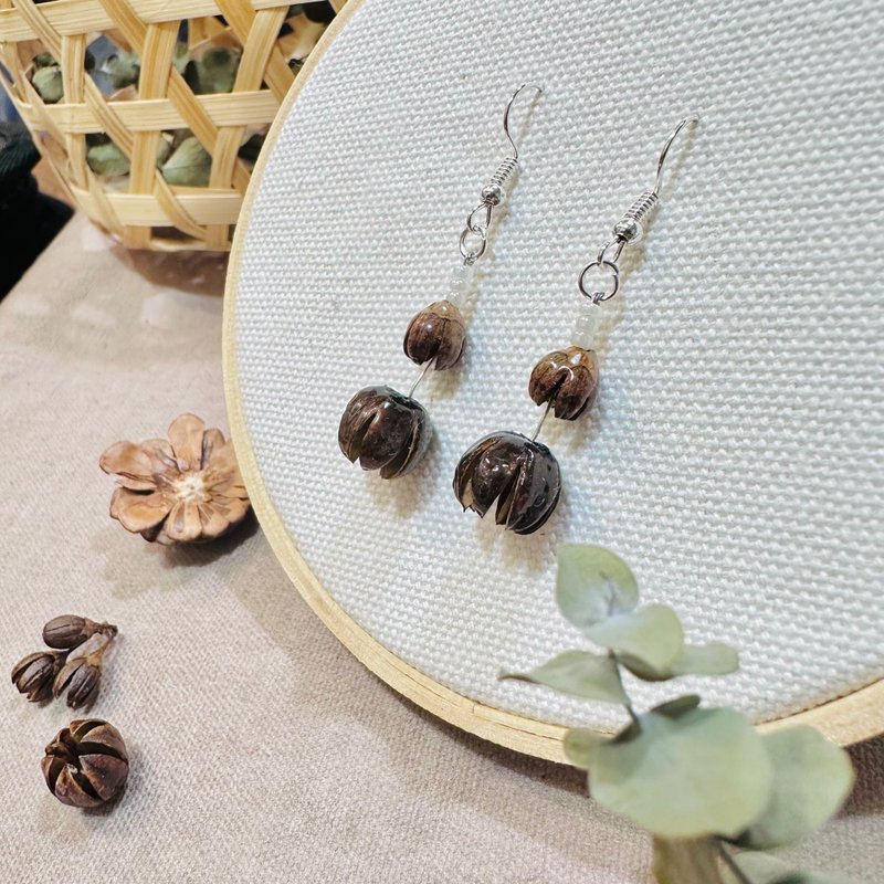 Pure Seed Series-The flowers are still blooming - Earrings & Clip-ons - Plants & Flowers Khaki