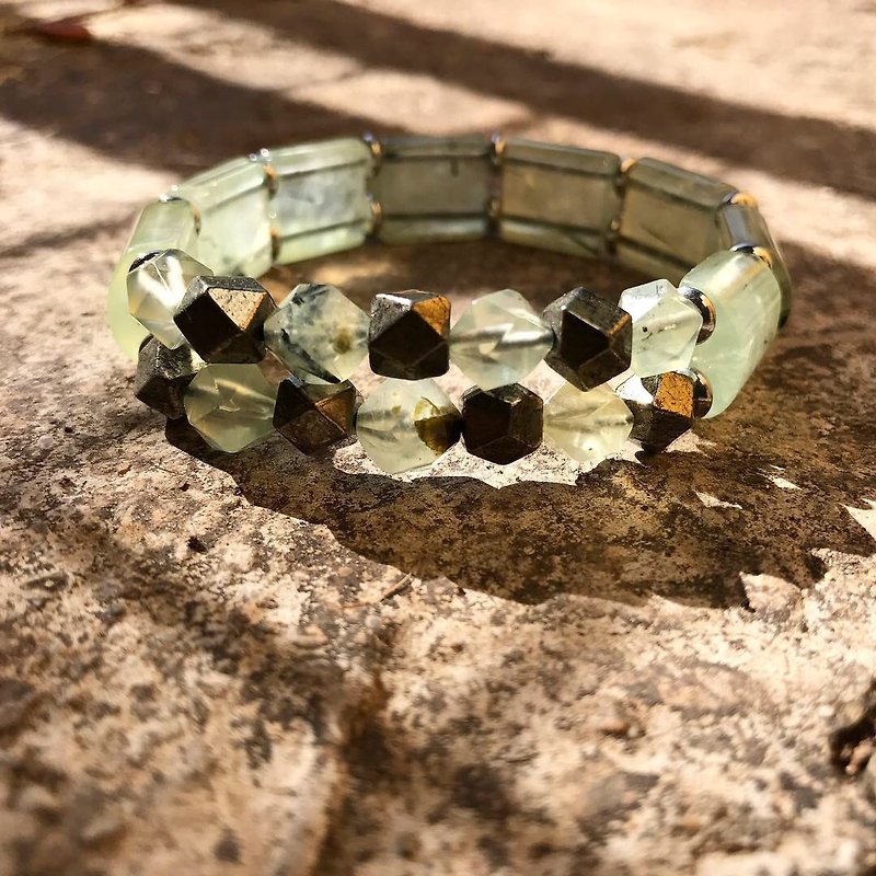 [Lost and find] natural stone grape stone bracelet - Bracelets - Gemstone Blue