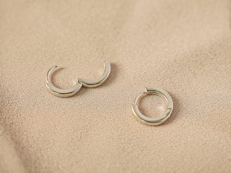 SV925 基礎 易扣開合小圈耳環 洗澡睡覺不用拆 第二耳洞 - 耳環/耳夾 - 純銀 銀色