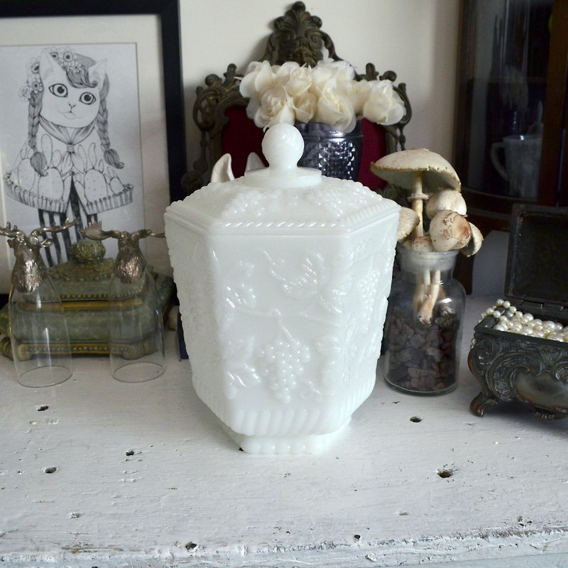 ファイヤーキング9 "フルーツミルクホワイトガラス花瓶パースペクティブグルコース60年代アンティークガラス記事 - その他 - ガラス ホワイト