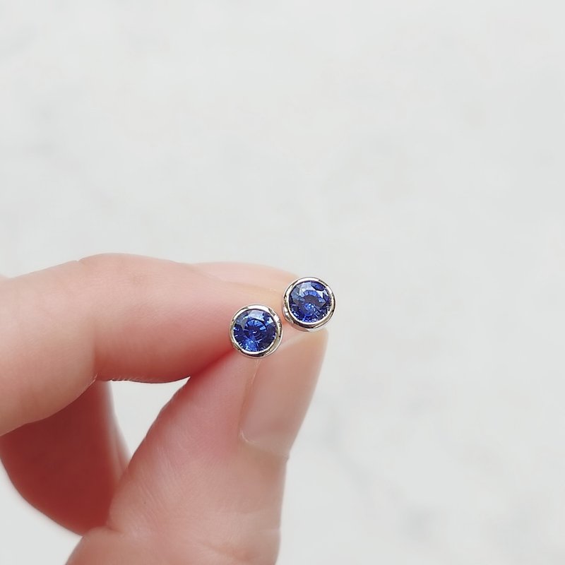 Natural Royal Blue Sapphire Round Cut 18K Solid White Gold Stud Earrings - Earrings & Clip-ons - Gemstone Blue