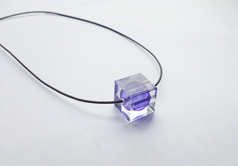 紫霞 元素石 立方體滴膠項鍊 - 項鍊 - 塑膠 紫色