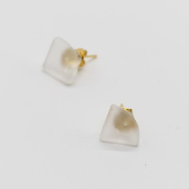 V60 filter paper handmade glass matte earrings - Earrings & Clip-ons - Glass Transparent