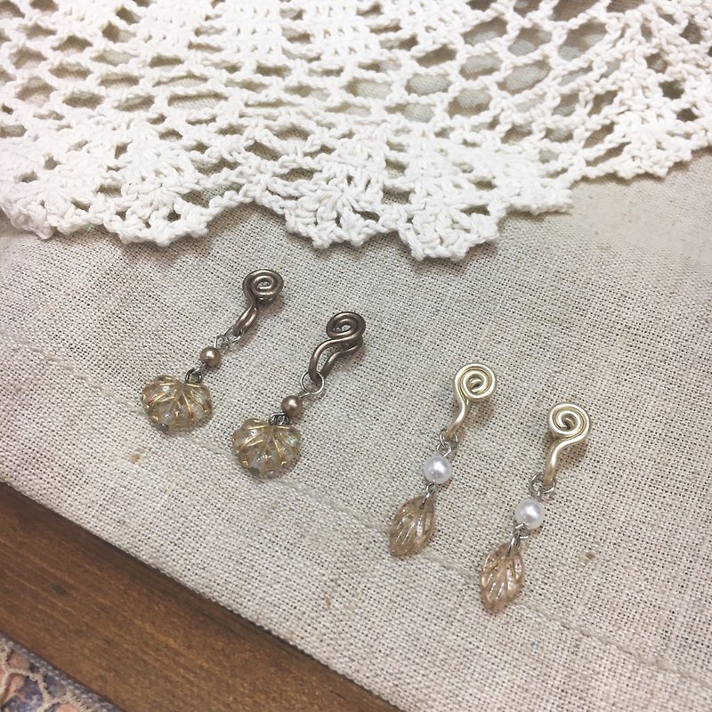 Love leaf ear clip earrings - Earrings & Clip-ons - Other Metals Multicolor