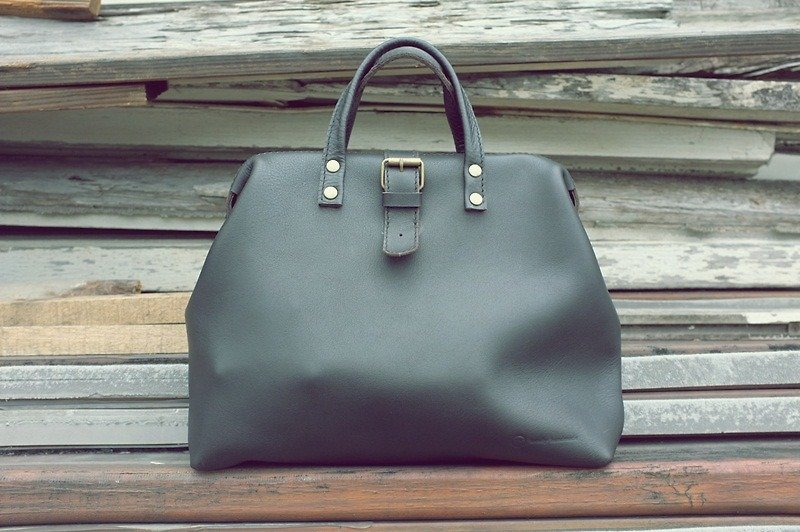 Black Whale Doctors Briefcase (Medium) special order shall lengthen strap - Handbags & Totes - Genuine Leather Black