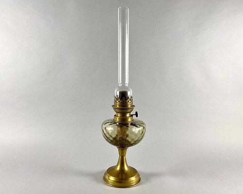 HappyDuckVintage 迷人的煤油檯燈| 黃銅和玻璃檯燈 | 罕見的複古版