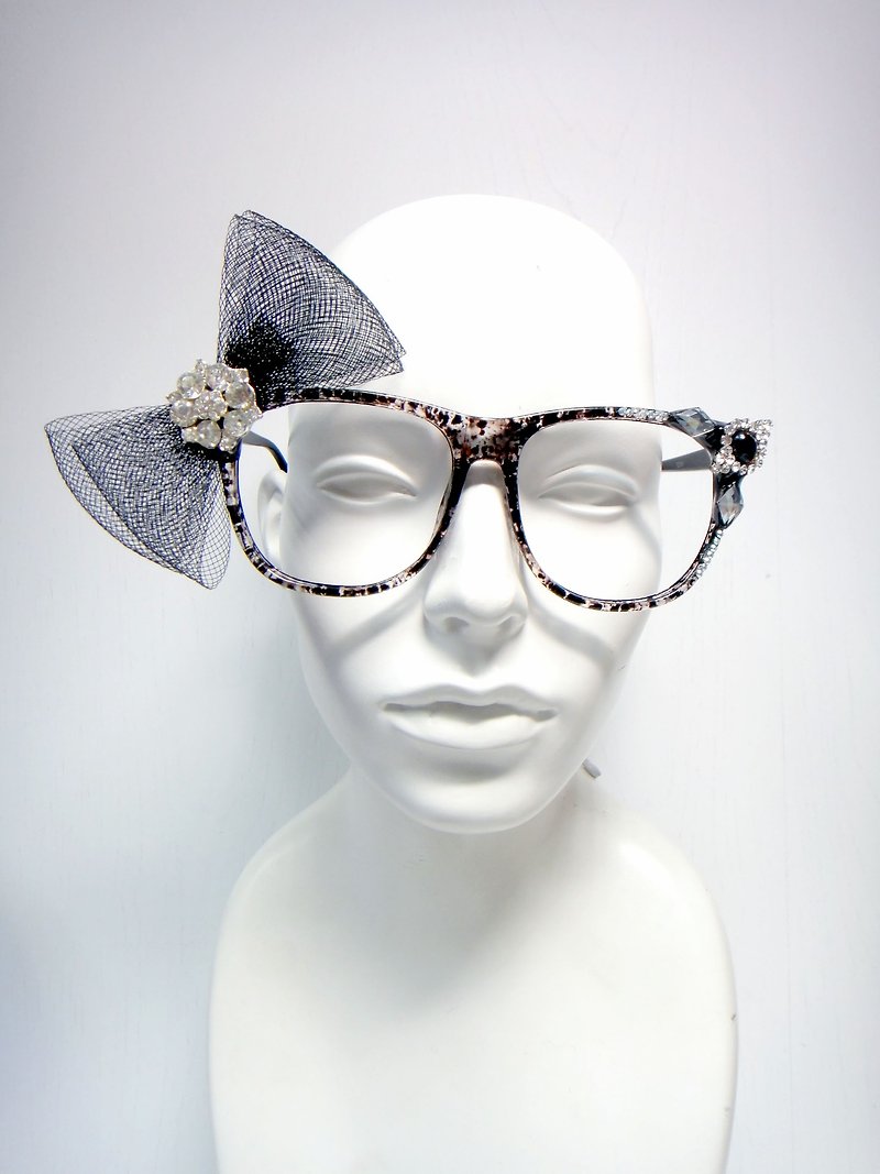 TIMBEE LO 蝴蝶結眼鏡 訂造 客製化 可選其他框色 - 眼鏡/眼鏡框 - 塑膠 黑色