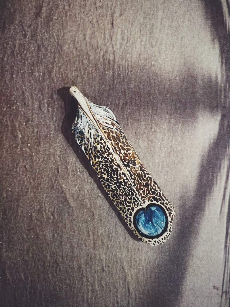 Woodcut Hand Painted Pendant - Feather - อื่นๆ - ไม้ สีน้ำเงิน