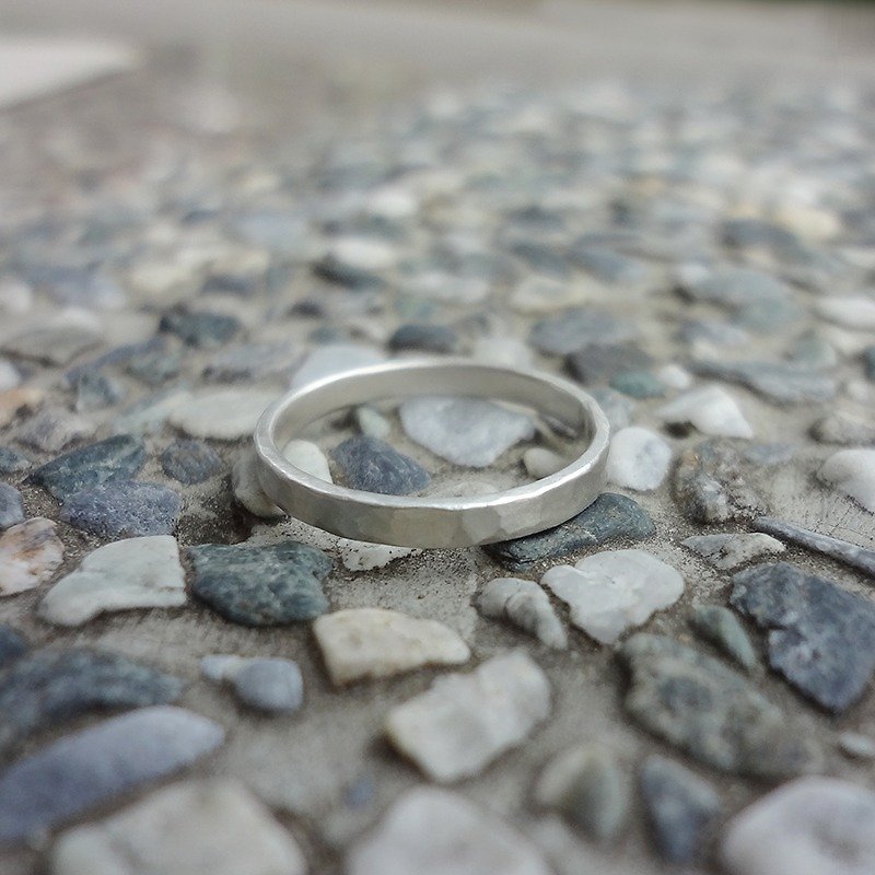 Pak Stone hand-forged sterling silver ring - แหวนทั่วไป - โลหะ สีเงิน