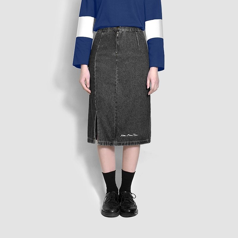 Last One MoreMoreToe exclusive embroidered denim skirt - black - Skirts - Other Materials Black