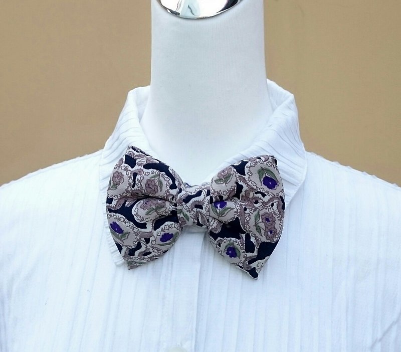 Handmade three-dimensional bow tie bow tie*SK* - Bow Ties & Ascots - Polyester 