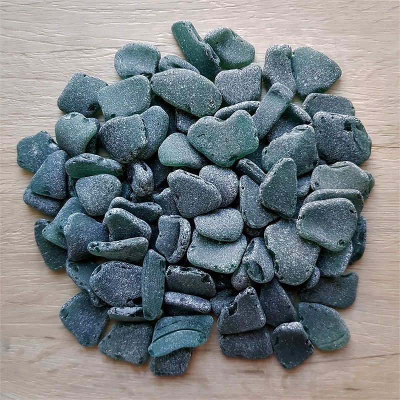 Large deep teal sea glass, 450 gram of sea glass. Bulk sea glass. - อื่นๆ - แก้ว หลากหลายสี