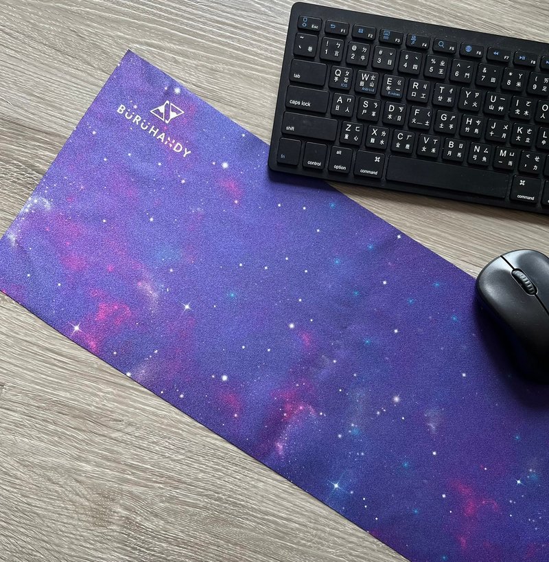 Bulude-Fantasy Universe Extra Large Dust-proof Wipe Cloth (20x50cm)/Keyboard Cloth/Dust-proof Cloth - แกดเจ็ต - เส้นใยสังเคราะห์ 