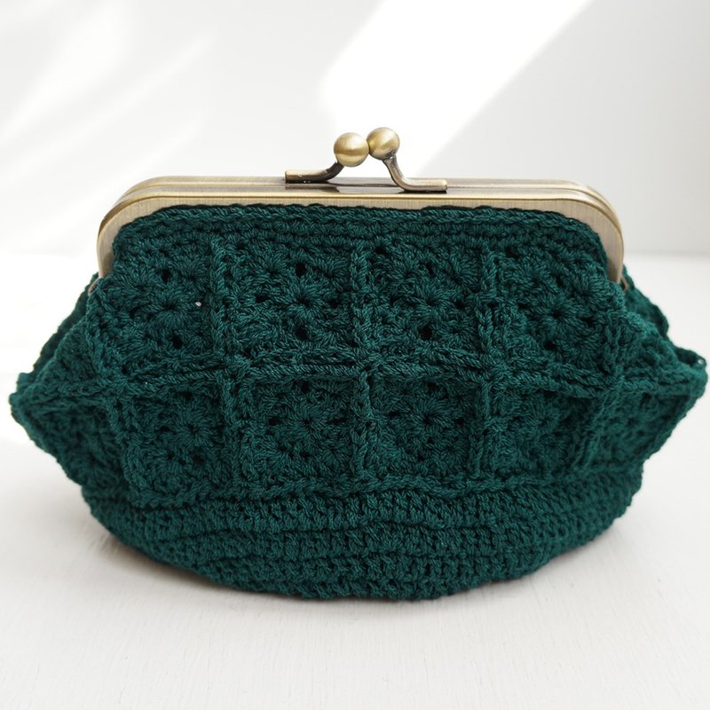 Ba-ba handmade crochet motifs pouch No.C1588 - 化妝包/收納袋 - 其他材質 綠色