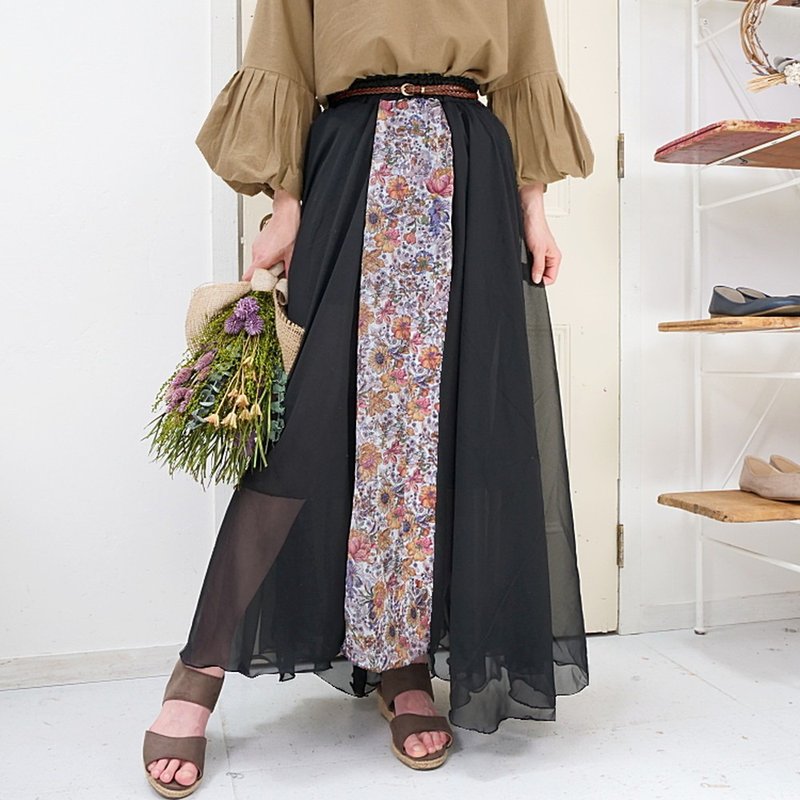 A circular chiffon long skirt with a European-style marigold pattern and ruffled hem that flutters in the wind. Made with plenty of fabric. - Skirts - Polyester Multicolor