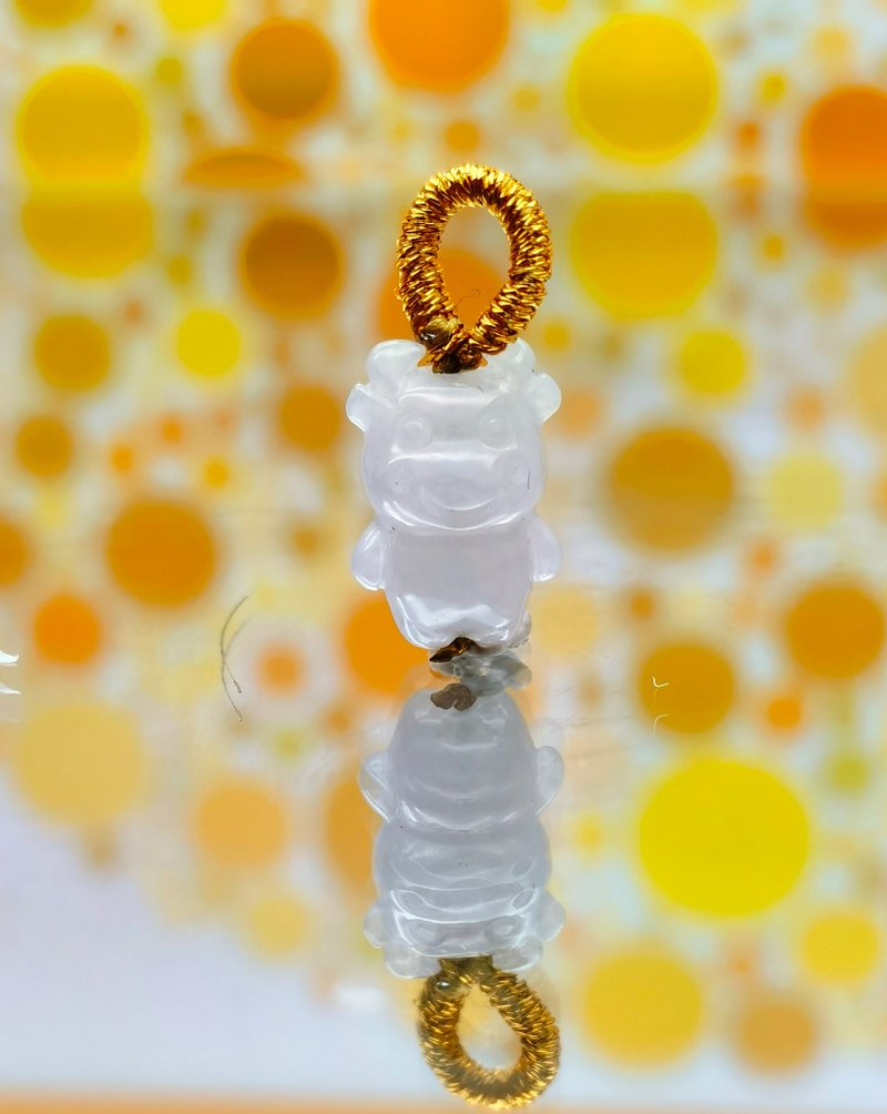 十二生肖系列 - (牛)翡翠吊墜配手編手繩 - 吊飾/掛飾 - 寶石 