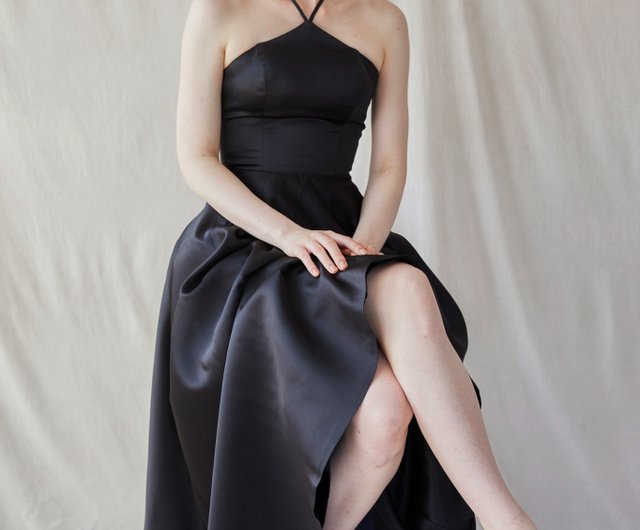 スワンホルターネックドレス - ショップ Dahlia Blanc ドレス