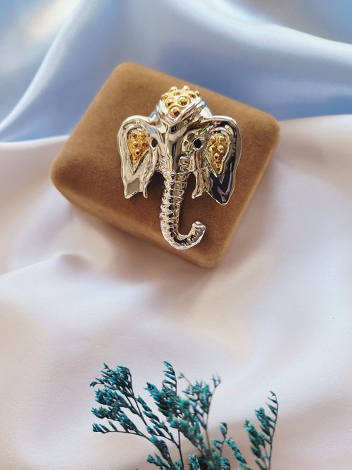 Elephant cameo ring shop