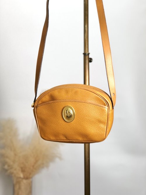 サービス品　美品　Dior ショルダーバッグ ロゴパターン 楽天市場】Christian Dior クリスチャンディオール オブリーク サドル