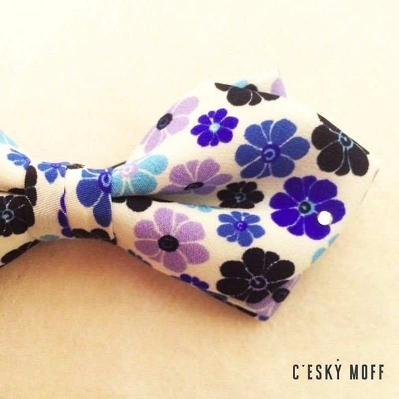 flower stone bow tie type - หูกระต่าย/ผ้าพันคอผู้ชาย - ผ้าไหม สีน้ำเงิน