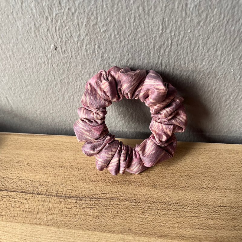 Hair donut, diagonal pattern, lavender purple - Hair Accessories - Silk Purple