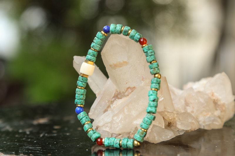 【Series of Bracelet】African Turquoise bracelet with Mammoth ivory - สร้อยข้อมือ - เครื่องเพชรพลอย หลากหลายสี