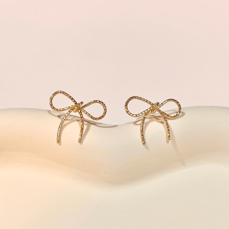 14KGF l Sincere l Japanese bow earrings - ต่างหู - เครื่องประดับ สีทอง