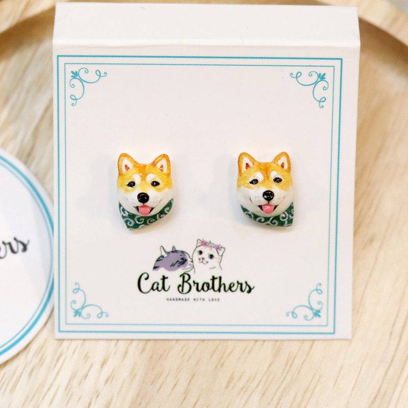 Shiba Inu dog wearing the green scarf earrings, Shiba Inu dog earrings - 耳環/耳夾/耳骨夾 - 黏土 咖啡色