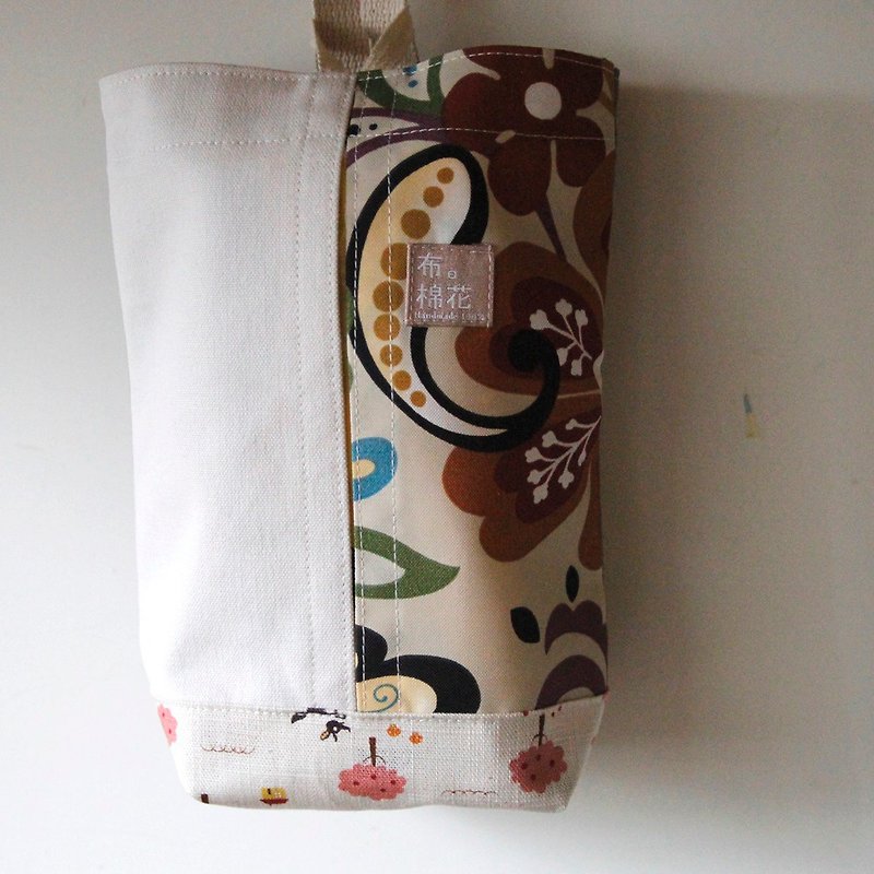 canvas tissue box cover, Hanging Tissue Box, white canvas and Classical flower - Storage - Cotton & Hemp White