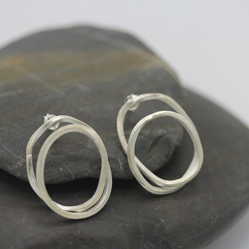 Handmade double infinity loop silver wire scribbles earrings (E0199) - Earrings & Clip-ons - Silver 
