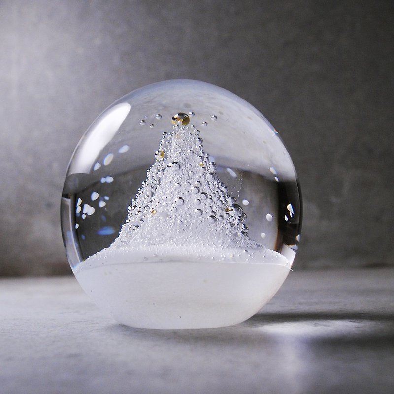 Christmas snowflake crystal ball [] 8cm Christmas snow crystal ball Xmas ホ ワ イ Suites ku ri su ma su - Items for Display - Glass White