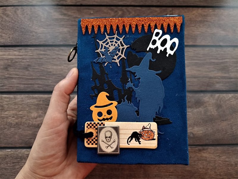 紙 筆記本/手帳 藍色 - Spooky Halloween journal Gothic grimoire for sale Witch grimoire for sale