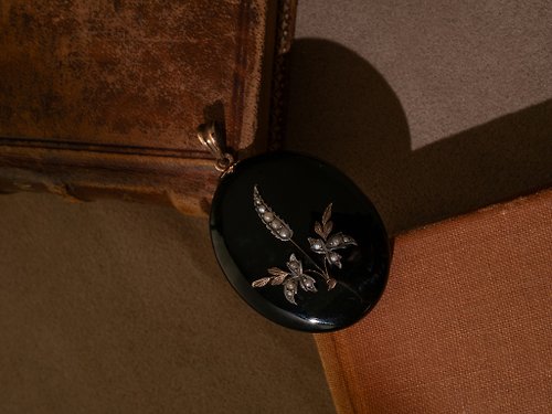 鑲珹古董珠寶 1890s 美國 縞瑪瑙麥穗相片墜