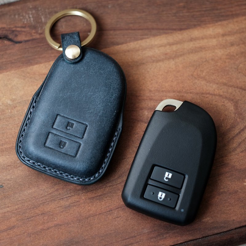 Shape it  | Handmade Leather toyota  key Case.Car Key Holder - Keychains - Genuine Leather 