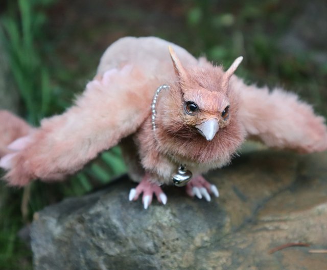 グリフィンのファンタジー動物のぬいぐるみ！ポーズをとることができる