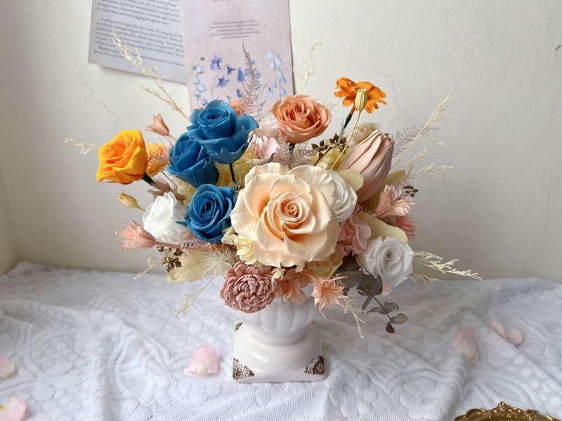 [flower-of-life] Preserved Flower Champion Cup Flower Pot Wedding Arrangement with Box-Sunset Ocean - Dried Flowers & Bouquets - Plants & Flowers Orange