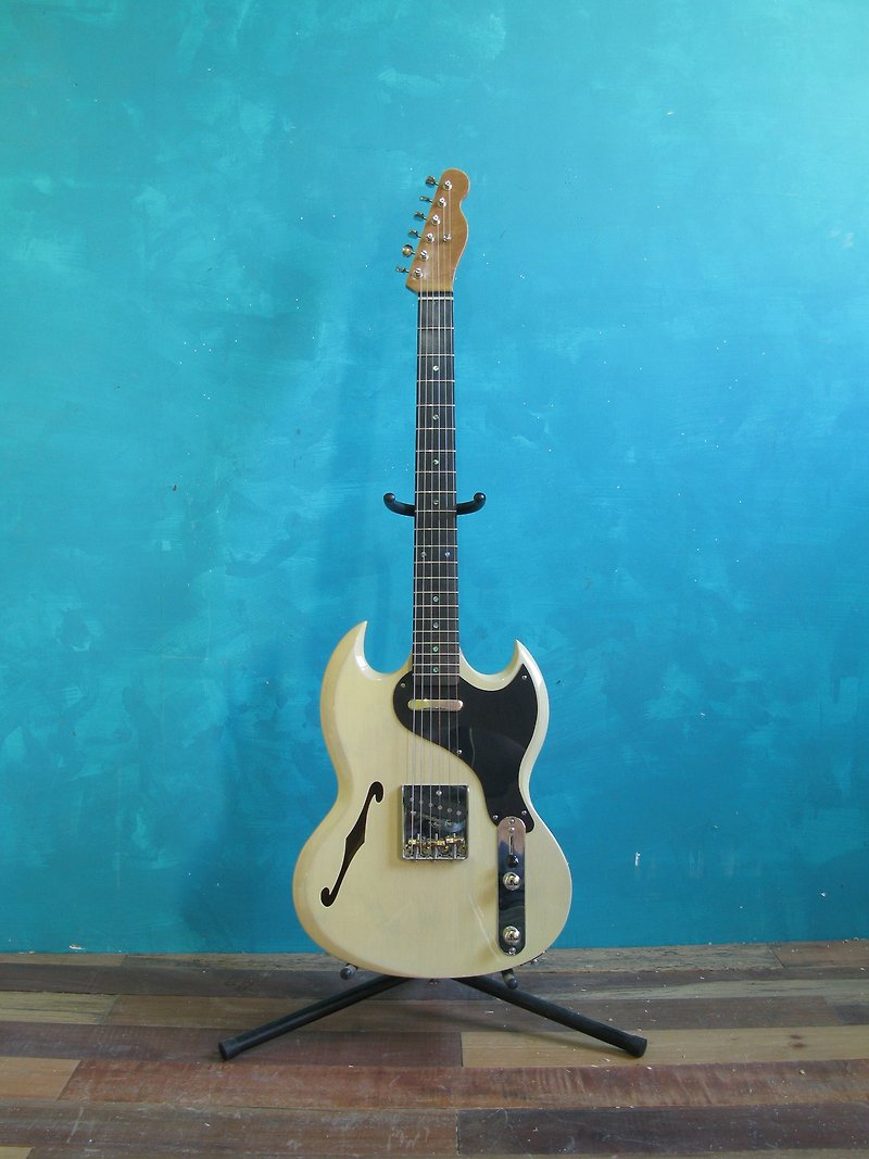 sgt model handmade electric guitar - กีตาร์เครื่องดนตรี - ไม้ไผ่ ขาว