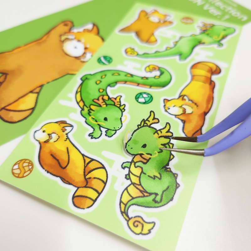 Animal Collection | Dragon x Red Panda Transparent PVC Sticker - สติกเกอร์ - กระดาษ สีเขียว